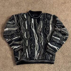 COOGI Black and Gray Patterned Crewneck Sweater